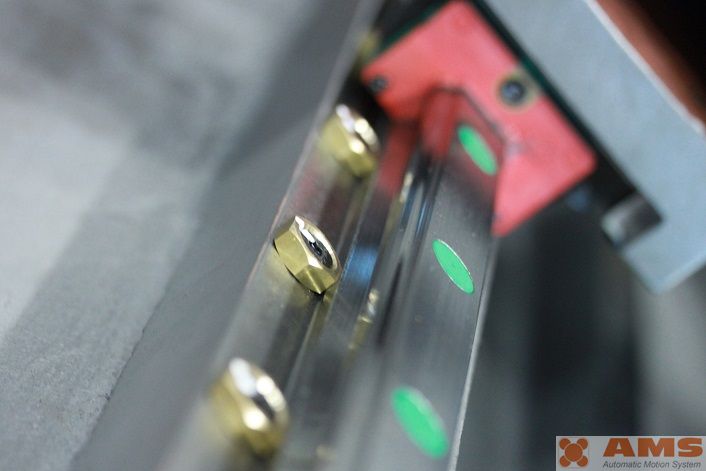 LP力平（導(dǎo)軌壓塊）